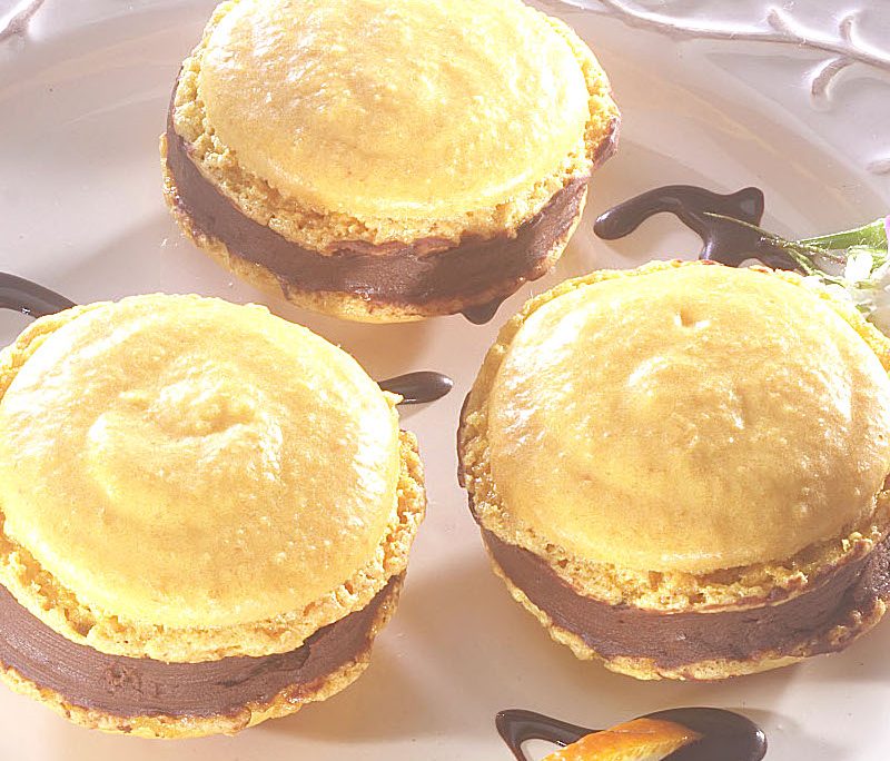 <!--:hu-->Csokoládékrémes, narancsos makaron<!--:-->