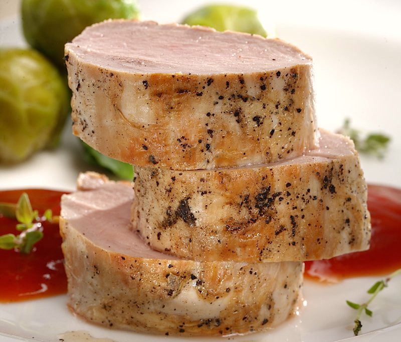 <!--:hu--> Egészben sült szűzpecsenye barbecue mártással<!--:-->