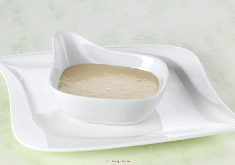 <!--:hu-->Fehérmártás – velouté mártás (meleg)<!--:-->