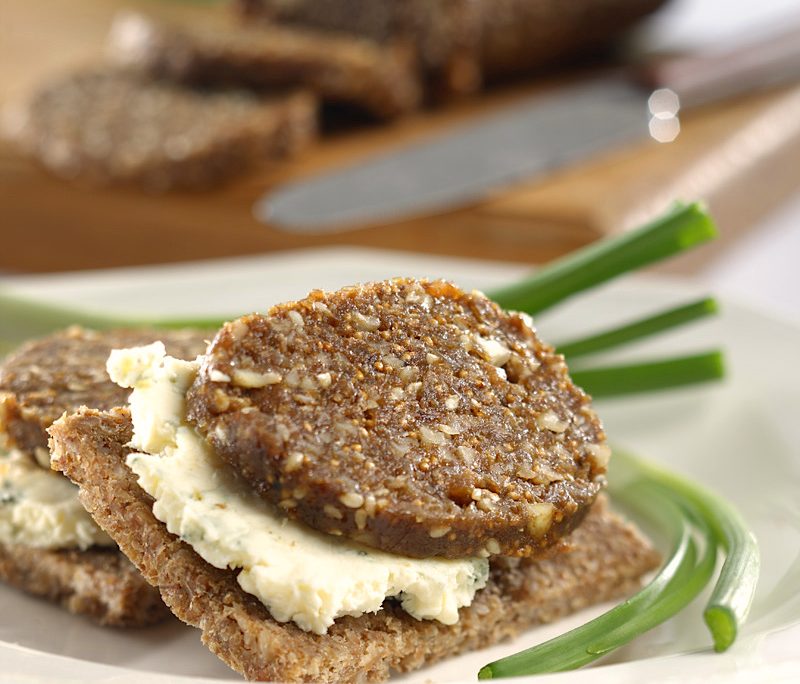 <!--:hu-->„Fügeszalámi” kéksajttal<!--:-->