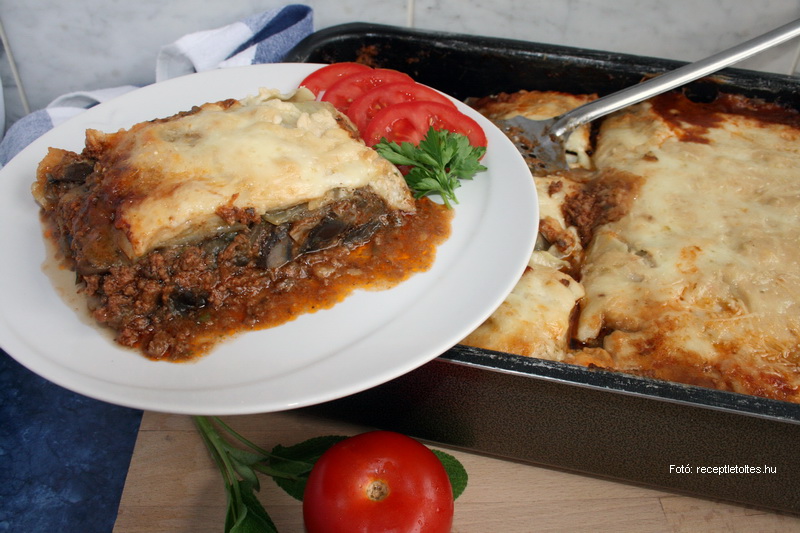 <!--:hu-->Gombás muszaka   –  készítette Csigó János mesterszakács<!--:-->