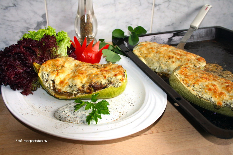 <!--:hu-->Gombával töltött tök, fűszeres tejföllel  –  készítette Csigó János mesterszakács<!--:-->