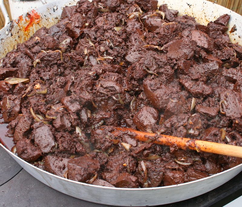 <!--:hu-->Hagymás vér<!--:-->