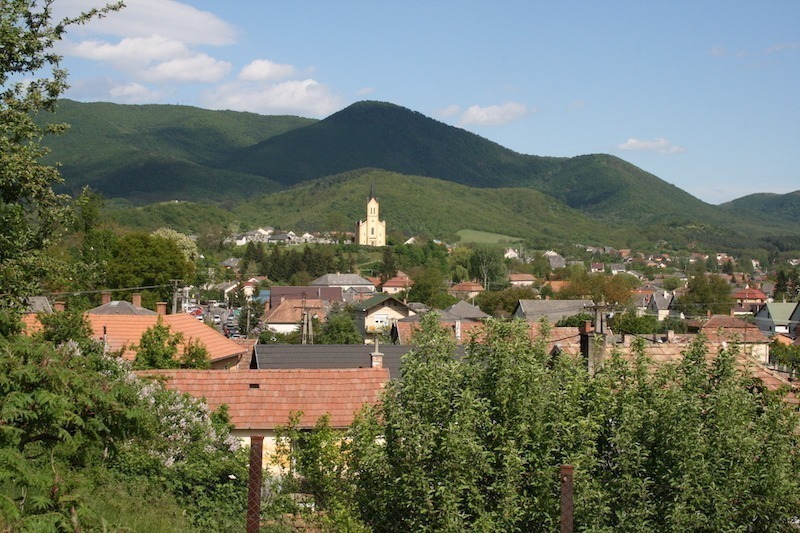 <!--:hu-->Karancslapujtő kitűnő konyhája<!--:-->