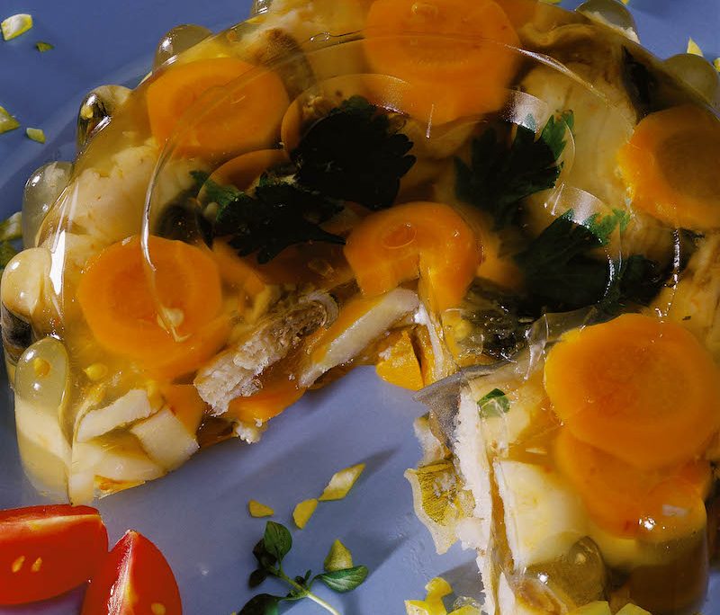 <!--:hu-->Kocsonyázott fogas (fogaskocsonya)<!--:-->