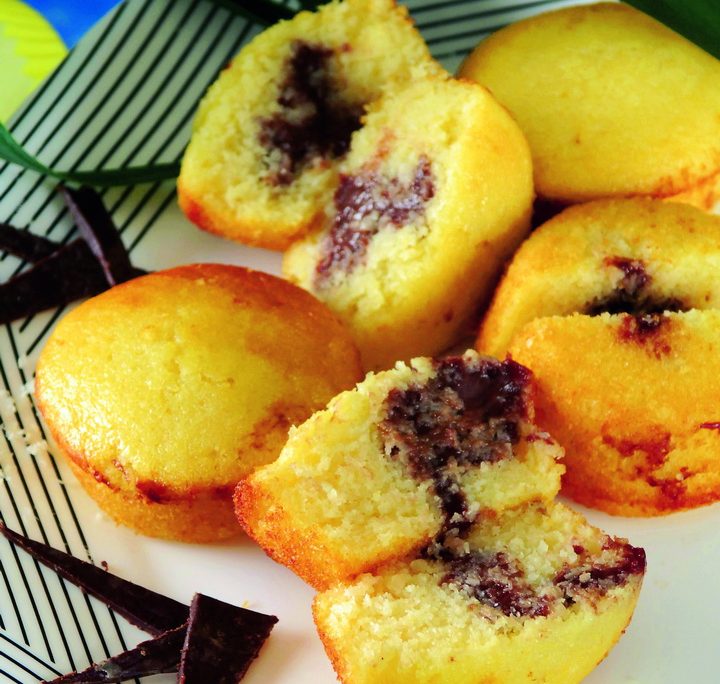 <!--:hu-->Kókuszos, csokipudinggal töltött muffin<!--:-->