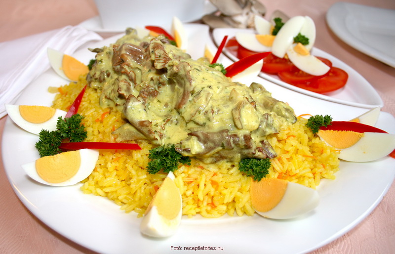 <!--:hu-->Laskagombás, rókagombás kedgeree  –  készítette Csigó János mesterszakács<!--:-->