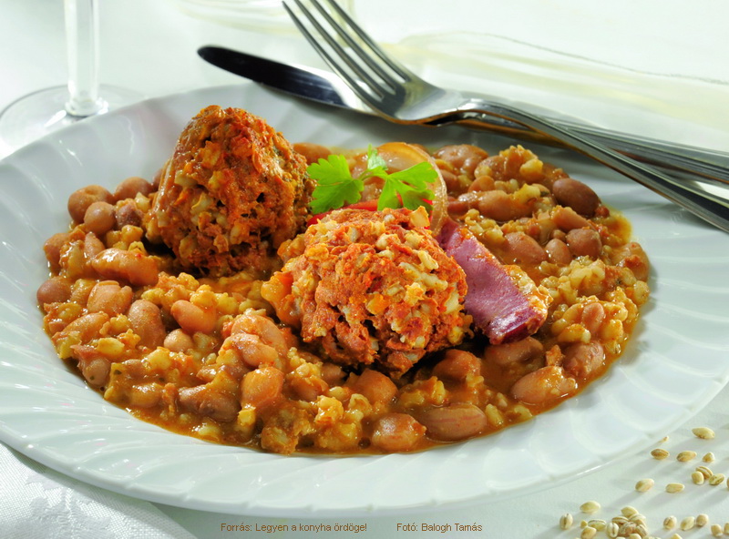 <!--:hu-->Libahúsgombócos sólet<!--:-->