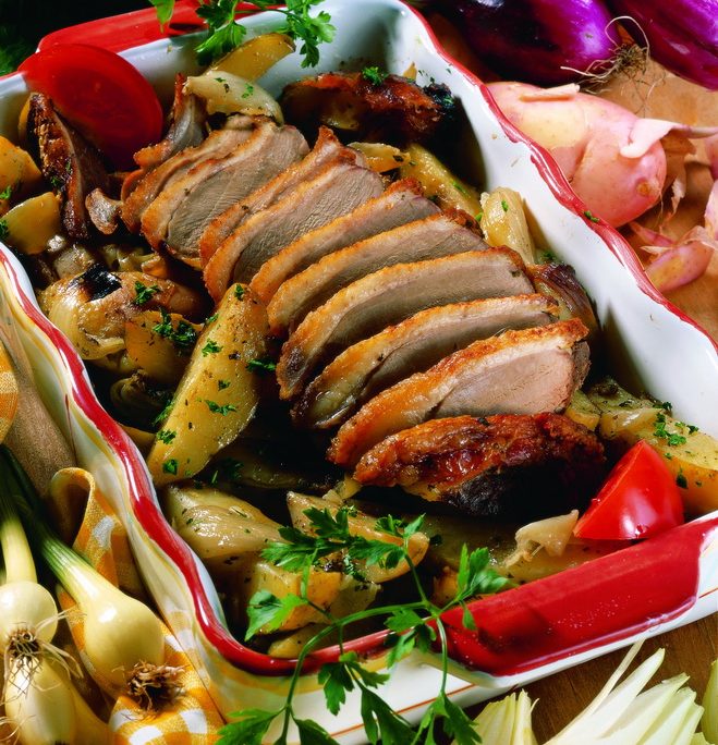 <!--:es--> Pechuga de oca con patatas fritas – (Libamell vele sült burgonyával)<!--:-->