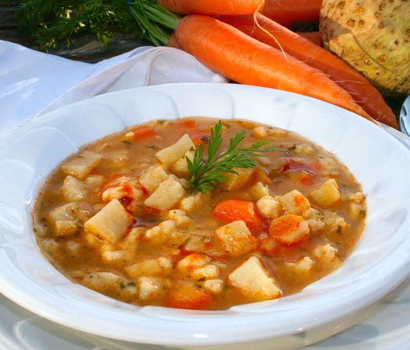 <!--:hu-->Magyaros zellerleves – készült az OnLive© főzőiskola 62. adásában<!--:-->