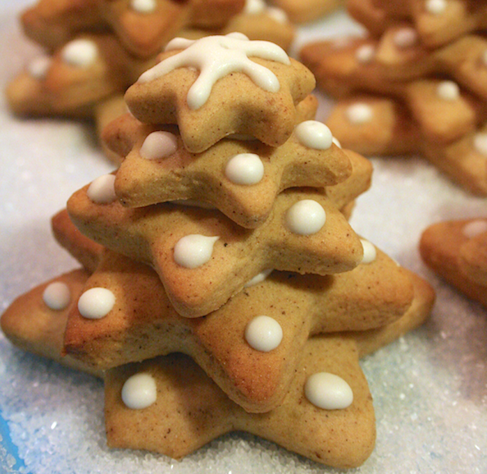 <!--:hu-->Mézes fenyők – készítette Hargitai Lívia (9 éves)<!--:-->