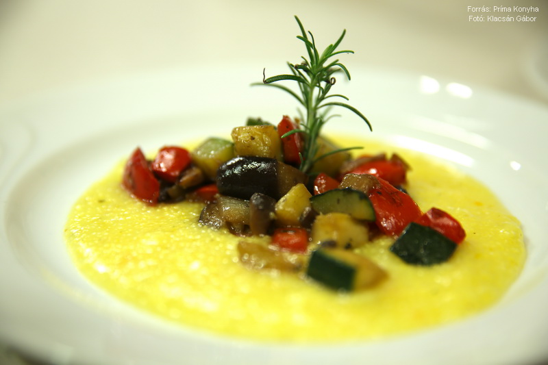 <!--:hu-->Polenta sült zöldségekkel<!--:-->