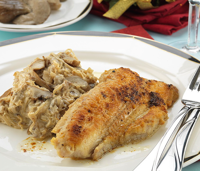 <!--:hu-->Roston sült pulyka vagy harcsa tejszínes vargányás káposztával<!--:-->