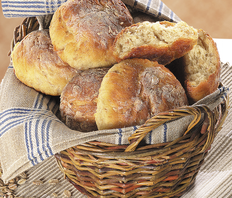 <!--:hu-->Rozsos, zabos zsemlék<!--:-->