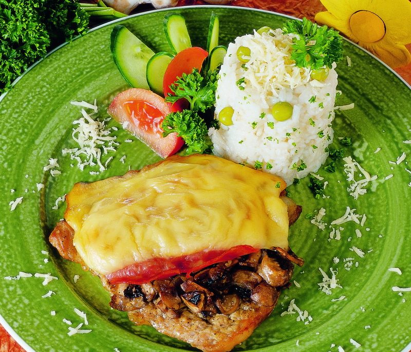 <!--:es--> Delicia de cerdo a la Magyaróvár – (Sertésjava magyaróvári módra)<!--:-->