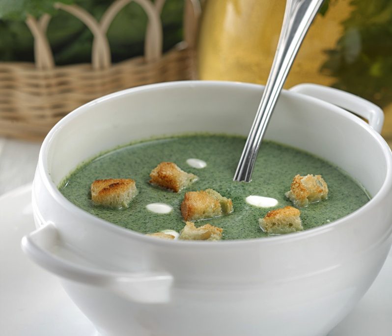 <!--:hu-->Tejszínes csalánkrémleves <!--:-->