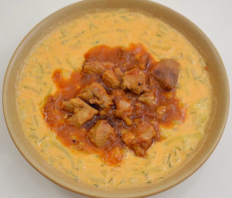 <!--:hu-->Tökfőzelék pulykapörkölttel – készült az OnLive© főzőiskola 33. adásában<!--:-->