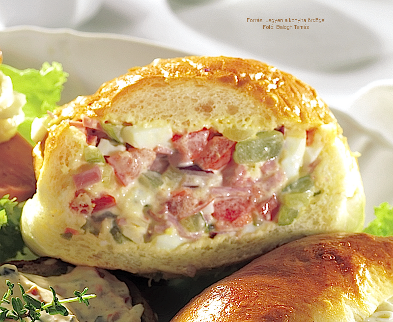 <!--:hu-->Töltött zsömle<!--:-->